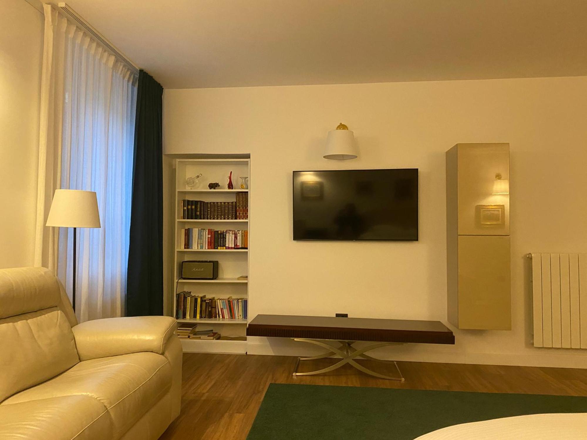 Savany B&Apartments Buscate Luaran gambar